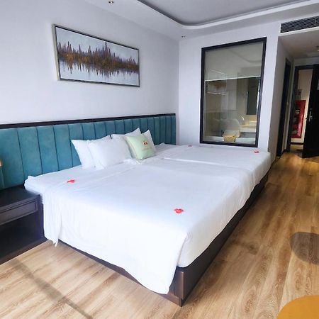 Cordial Grand Hotel Da Nang Beach - Infinity Rooftop Pool Eksteriør billede