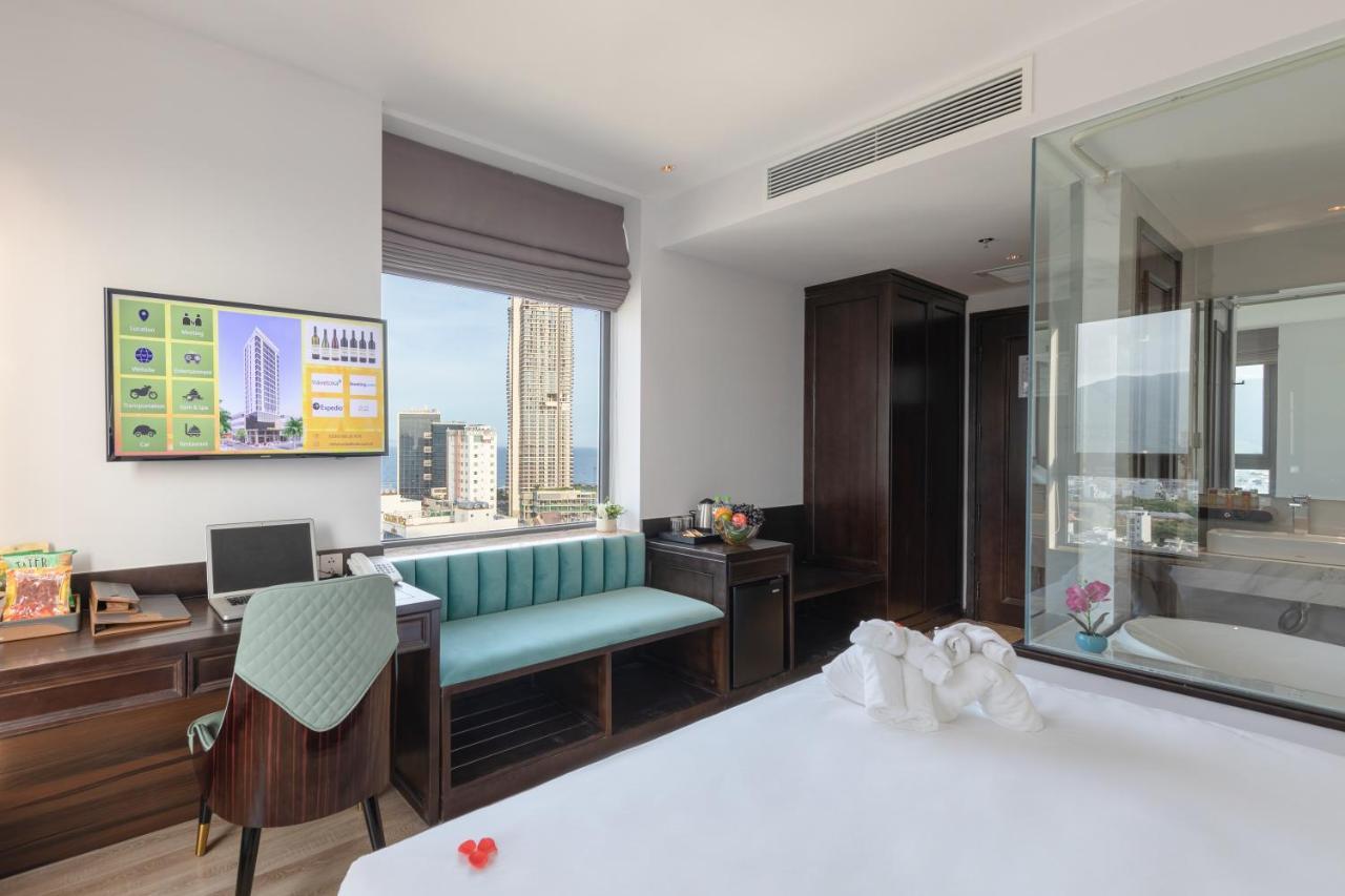 Cordial Grand Hotel Da Nang Beach - Infinity Rooftop Pool Eksteriør billede