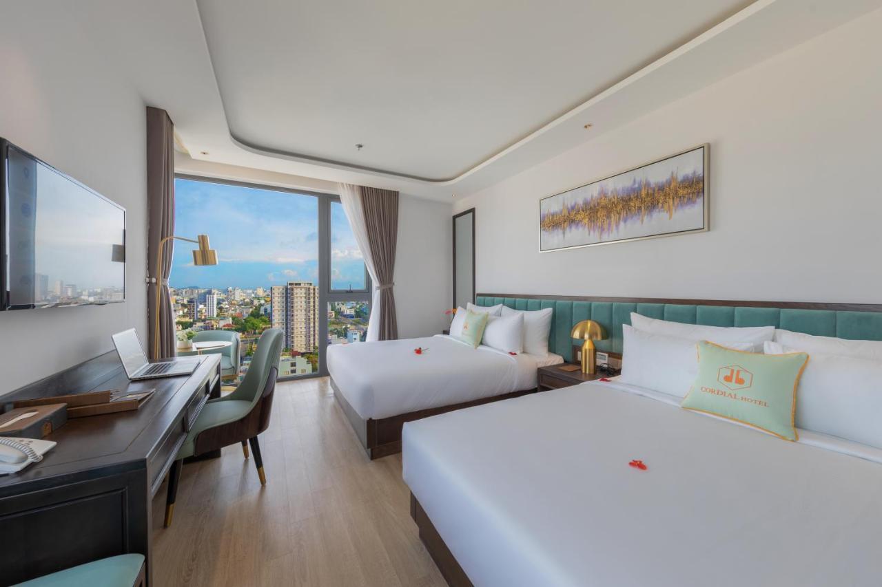 Cordial Grand Hotel Da Nang Beach - Infinity Rooftop Pool Eksteriør billede