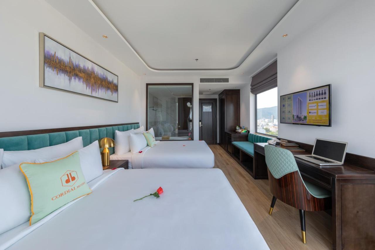 Cordial Grand Hotel Da Nang Beach - Infinity Rooftop Pool Eksteriør billede