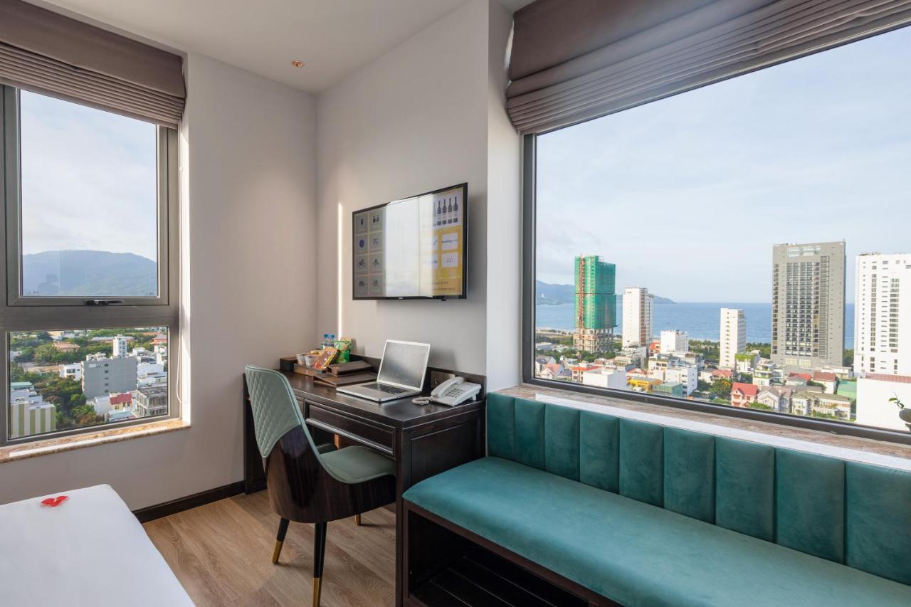Cordial Grand Hotel Da Nang Beach - Infinity Rooftop Pool Eksteriør billede