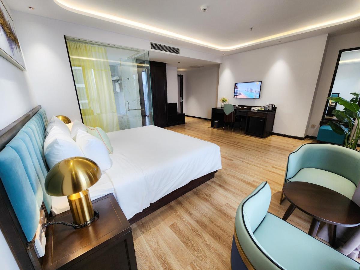 Cordial Grand Hotel Da Nang Beach - Infinity Rooftop Pool Eksteriør billede